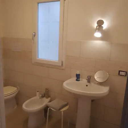 بيت ضيافة Roomsfree!!!! أريانو إربينو